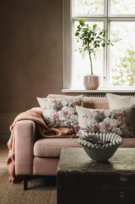 Floral Charm cushion cover 50x50